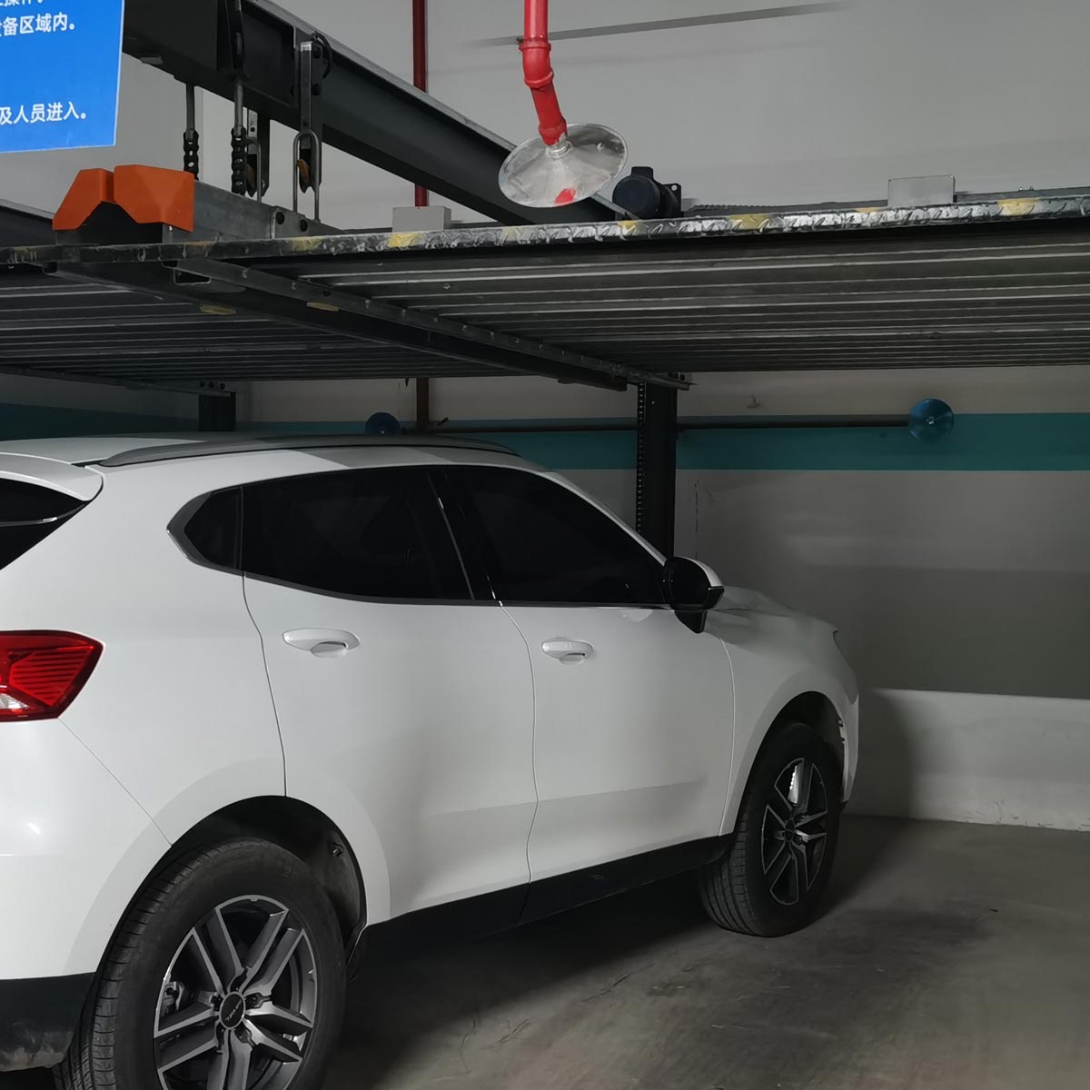 兩柱式機械停車位過規劃四柱簡易升降式停車設備租賃經營